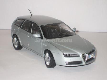 Alfa Romeo 159 Sportwagon cinza