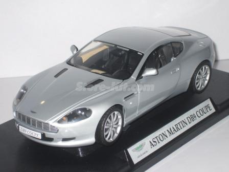 Aston Martim DB9 cinza