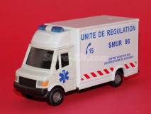 Ambulância Mercedes-Benz Samum