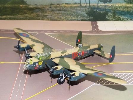 Avião Bombardeiro Avro Lancaster MK-III