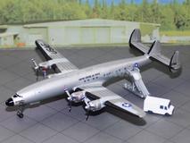 Avião Super-Constellation L-1049