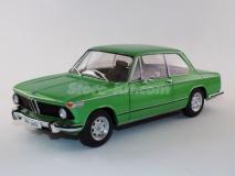 BMW 1602 1971 verde