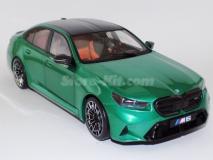 BMW M-5 2025 verde