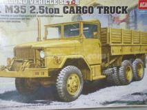 Camiãso M-35 2.5 Toneladas Cargo Truck
