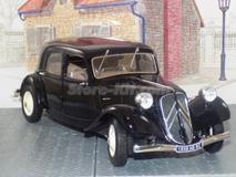 Citroen Traction Typ 11-B 1938 preta