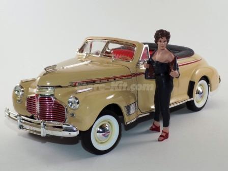 Diorama Chevrolet Special Deluxe + Figura Cristine anos 50