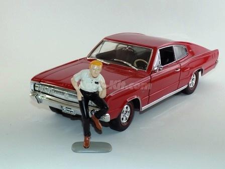 Diorama Dodge Charger 1966 + Marty Style
