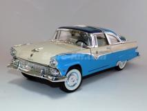 Ford Crow Victoria creme/azul 1955
