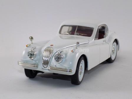 Jaguar XK 120 1949 branco