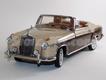 Mercedes-Benz 220 S cabrio Creme/castanho