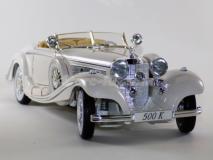 Mercedes-Benz 500K SpecialRoaster de 1936 branco (Eva)