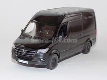 Mercedes-Benz Sprinter preta