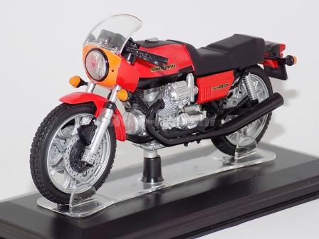 Moto Guzzi 850 Le Mans vermelha