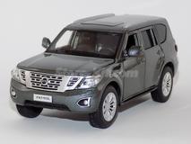 Nissan Patrol Y62 cinza 