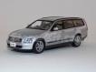 Nissan Stagea cinza 