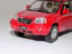 Nissan X-Trail vermelho