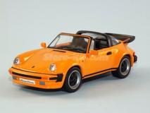Porsche 911 Targa laranja