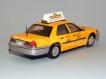 Táxi Ford Crow Vitoria  Nova York