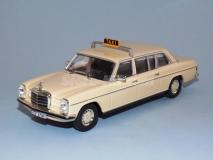 Táxi Mercedes-Benz 240D Limousine (W115) 1972 Franfurt