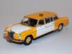 Táxi Mercedes-Benz 240D Limousine Beirute 1970