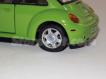 Volkswagen  New Beetle verde