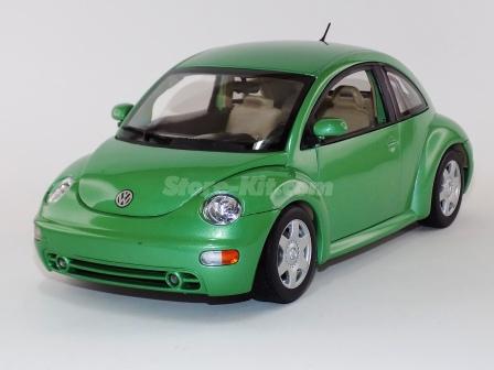 Volkswagen New Beetle 1999 verde